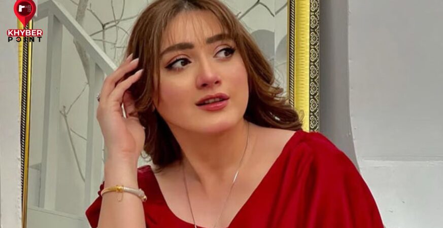 Momina Iqbal Slams Politicians Over Flood Behavior