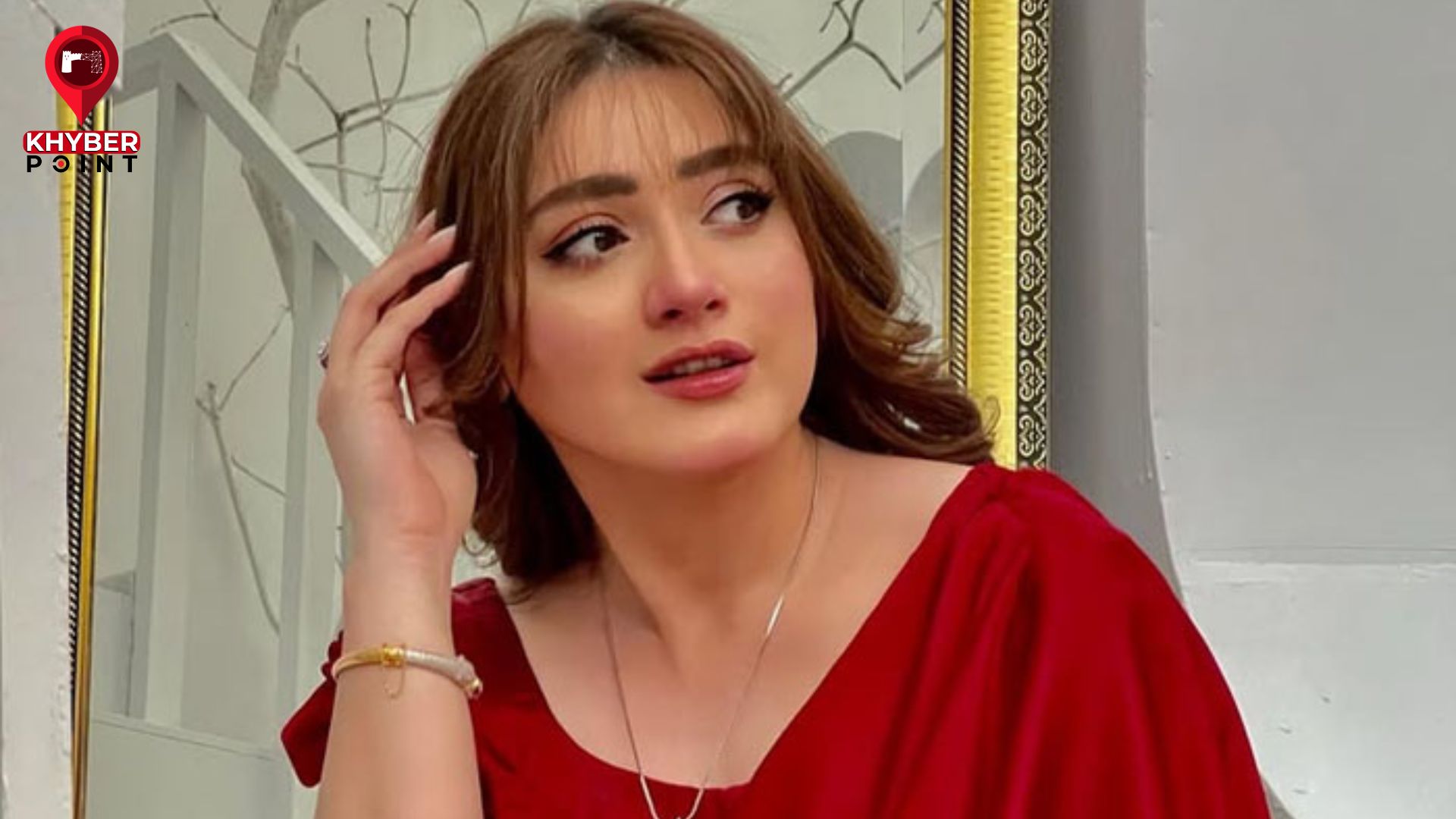 Momina Iqbal Slams Politicians Over Flood Behavior
